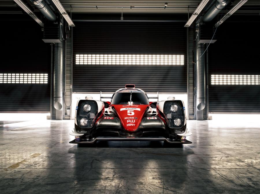  Toyota TS050 Hybrid 2016 года  (фото 20 из 27)